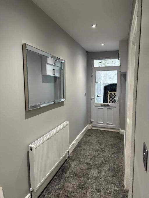 Large 1 Bedroom Flat With Private Parking Plymouth Dış mekan fotoğraf